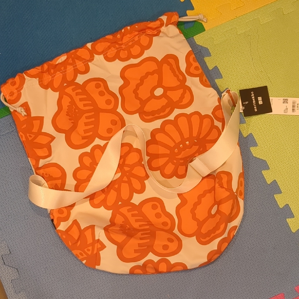 BNT 🔖Uniqlo X Marimekko Orange Floral Women Drawstring Bag